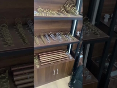 Clampe de tuyau en laiton de 12-159 mm pour maintenir efficacement les tuyaux en place